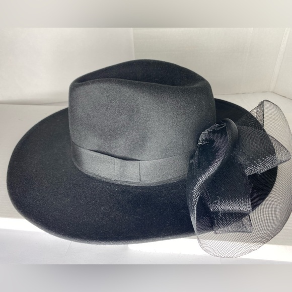 Felted Wool Fedora Hat In Black - Picture 2 of 12